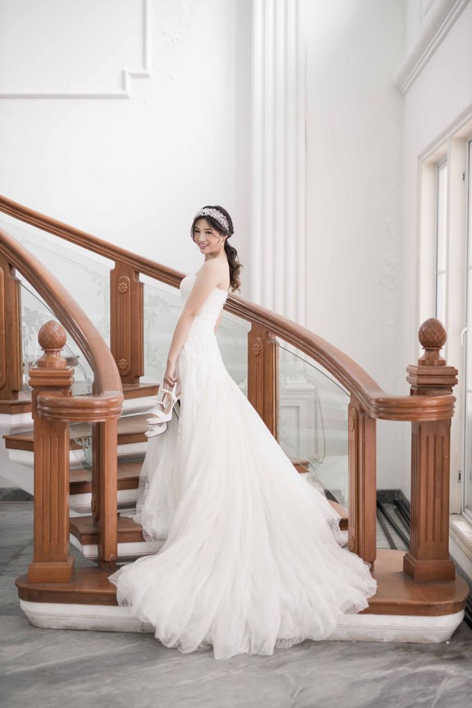 Statuesque Beauty by Lady Belle Bridal - 003 Statuesque Beauty by Lady Belle Bridal - 003