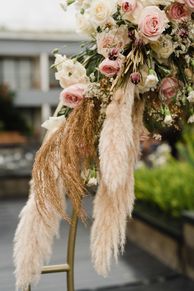 Trendsetter Wedding Lately is....Pampas Grass by Bali Wedding Atelier - 004