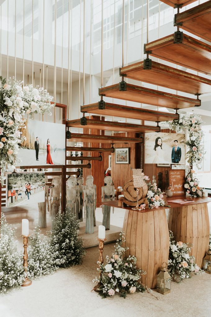 Vintage Elegant Arrangement by Bali Wedding Atelier - 003 Vintage Elegant Arrangement by Bali Wedding Atelier - 003