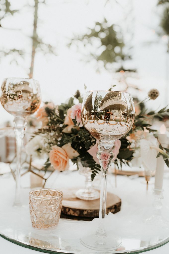 Vintage Elegant Arrangement by Bali Wedding Atelier - 018 Vintage Elegant Arrangement by Bali Wedding Atelier - 018