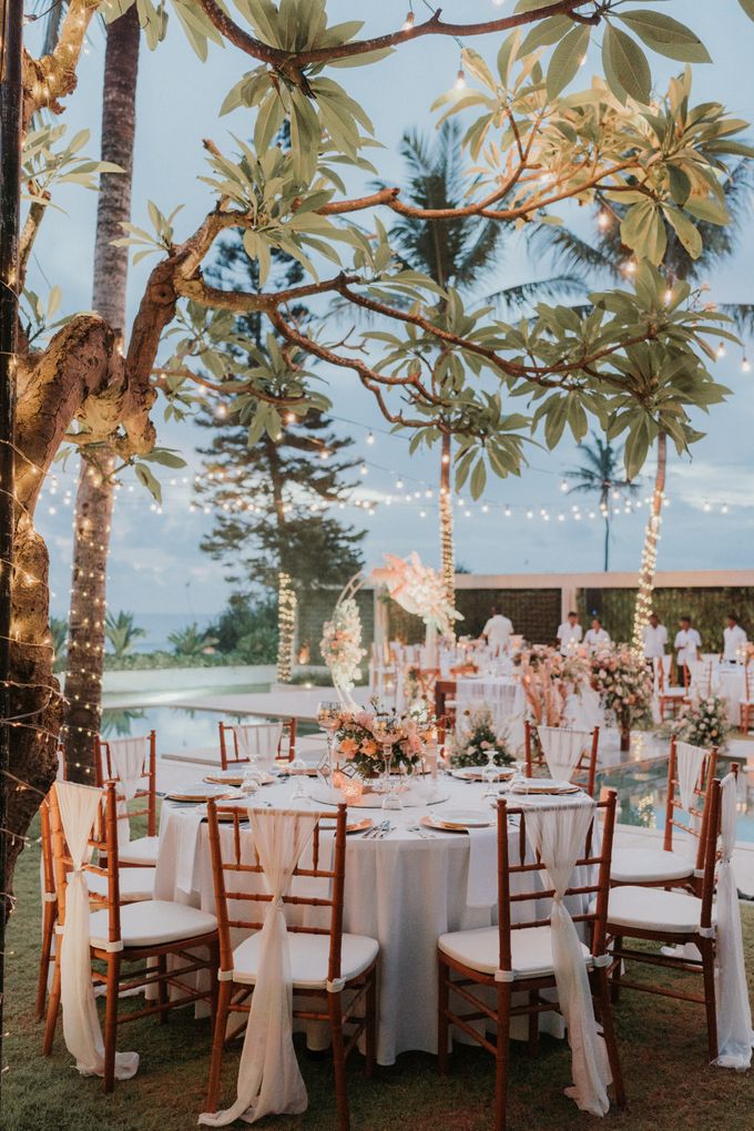 Vintage Elegant Arrangement by Bali Wedding Atelier - 021 Vintage Elegant Arrangement by Bali Wedding Atelier - 021