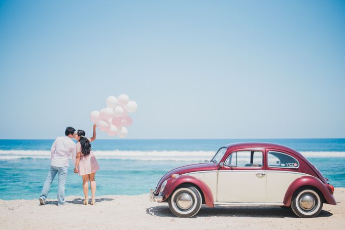 Tropical Island Pre-Wedding at Serangan by Honey Wedding & Event Bali - 012 Tropical Island Pre-Wedding at Serangan by Honey Wedding & Event Bali - 012