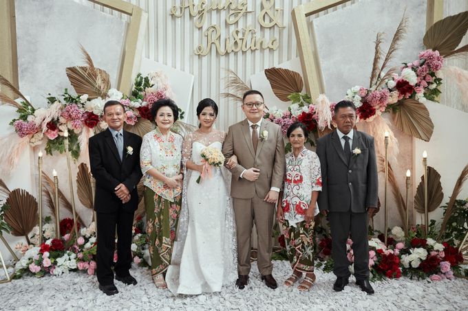 The Wedding of Agung & Ristina by Royal Ballroom The Springs Club - 019 The Wedding of Agung & Ristina by Royal Ballroom The Springs Club - 019