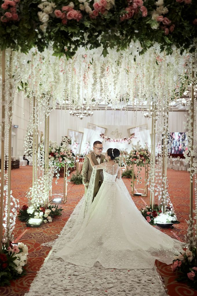 The Wedding of Agung & Ristina by Royal Ballroom The Springs Club - 029 The Wedding of Agung & Ristina by Royal Ballroom The Springs Club - 029