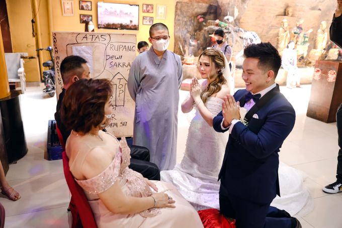 The Wedding of Jasmin & Lisnia by B Bride - 002