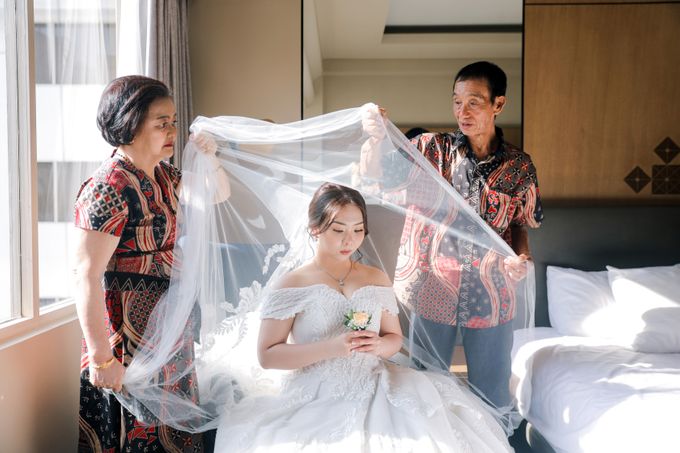 THE WEDDING OF KELVIN & MELI by Ariespangestu Photography - 037