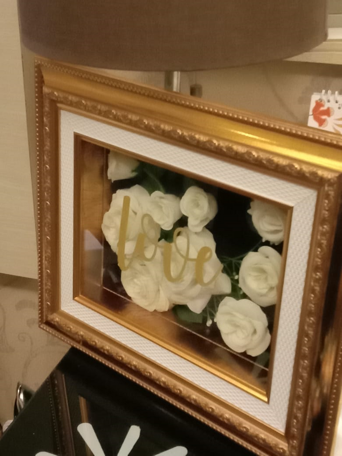 Download Handmade 3d Frame Flower Box With Text Art Gold Femmeline Gifts Bridestory