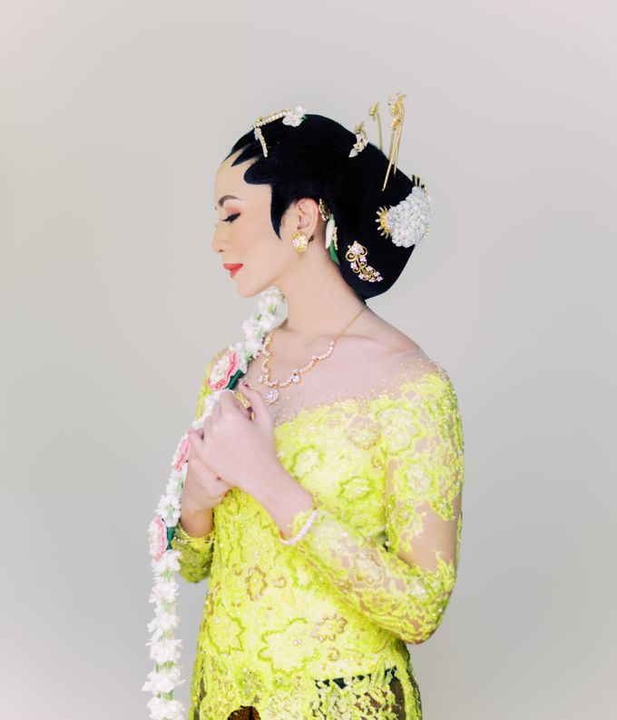 Javanese Heritage Wedding by Arta Photo - 028 Javanese Heritage Wedding by Arta Photo - 028