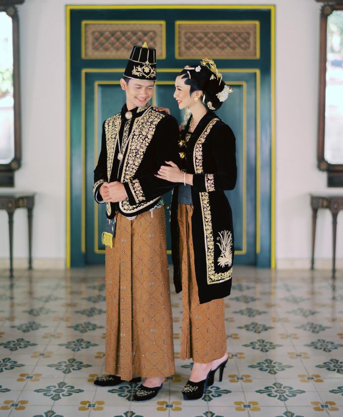 Javanese Heritage Wedding by Arta Photo - 043