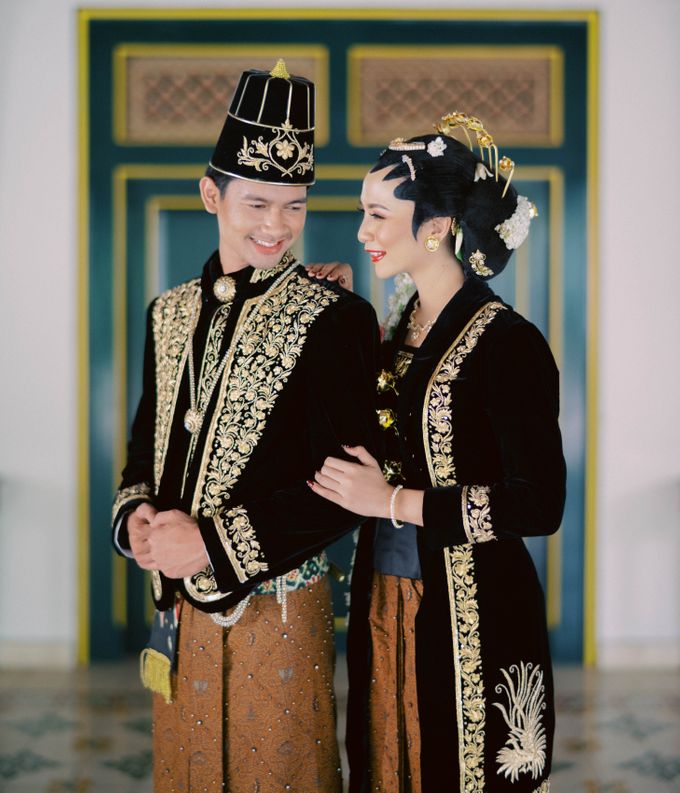 Javanese Heritage Wedding by Arta Photo - 044