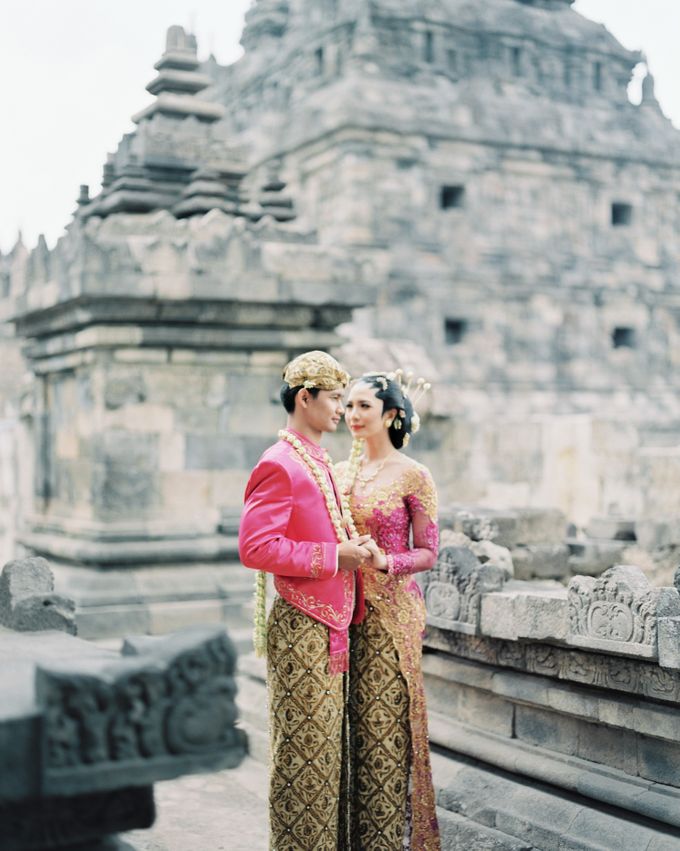 Javanese Heritage Wedding by Arta Photo - 015 Javanese Heritage Wedding by Arta Photo - 015