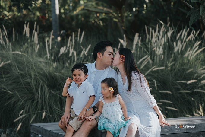 Brian & Anna’s Family by ARTGLORY BALI - 012 Brian & Anna’s Family by ARTGLORY BALI - 012