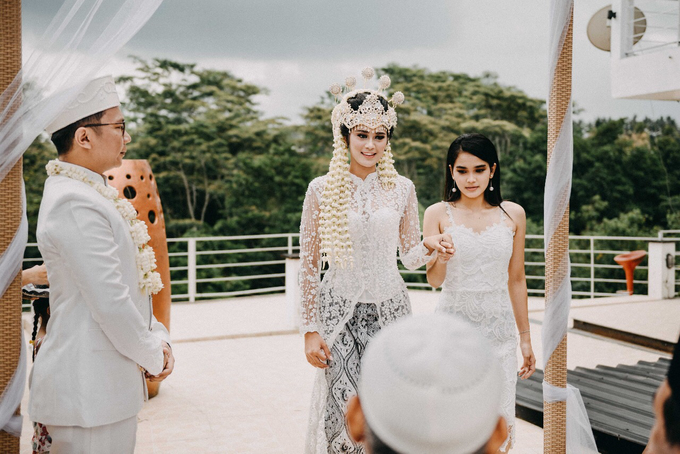 Ayip & Dara Wedding by ARTGLORY BALI - 012