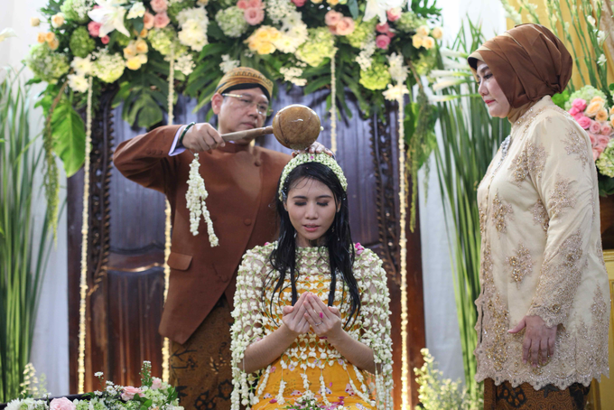 Siraman Mba Putri by Arum Ndalu Sanggar Rias Pengantin - 002 Siraman Mba Putri by Arum Ndalu Sanggar Rias Pengantin - 002