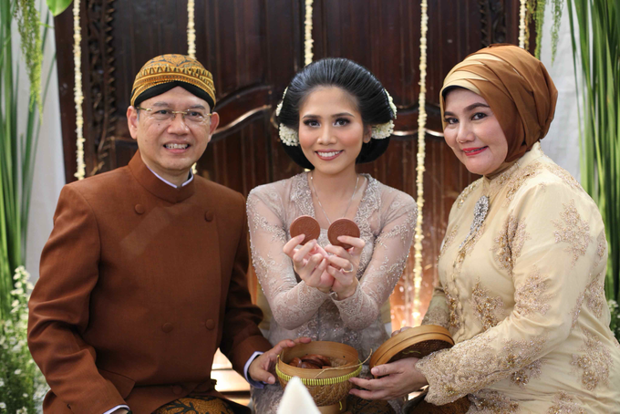 Siraman Mba Putri by Arum Ndalu Sanggar Rias Pengantin - 005 Siraman Mba Putri by Arum Ndalu Sanggar Rias Pengantin - 005