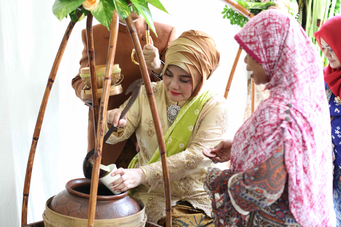Siraman Mba Putri by Arum Ndalu Sanggar Rias Pengantin - 007 Siraman Mba Putri by Arum Ndalu Sanggar Rias Pengantin - 007