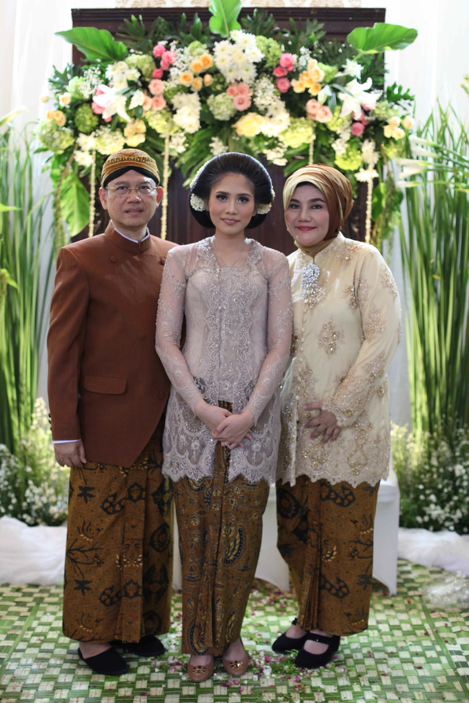 Siraman Mba Putri by Arum Ndalu Sanggar Rias Pengantin - 009 Siraman Mba Putri by Arum Ndalu Sanggar Rias Pengantin - 009