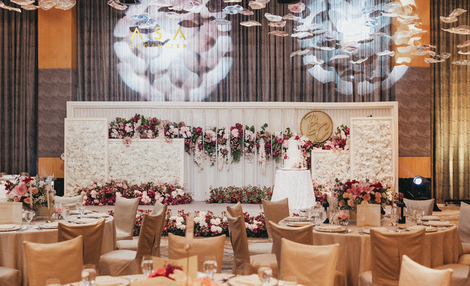Romantic Garden @Hotel Mulia Jakarta by Bramanta Wijaya Sposa - 001 Romantic Garden @Hotel Mulia Jakarta by Bramanta Wijaya Sposa - 001