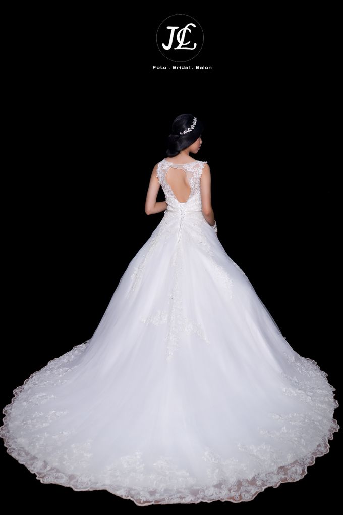 GOWN WEDDING II by JCL FOTO BRIDAL SALON - 002 GOWN WEDDING II by JCL FOTO BRIDAL SALON - 002