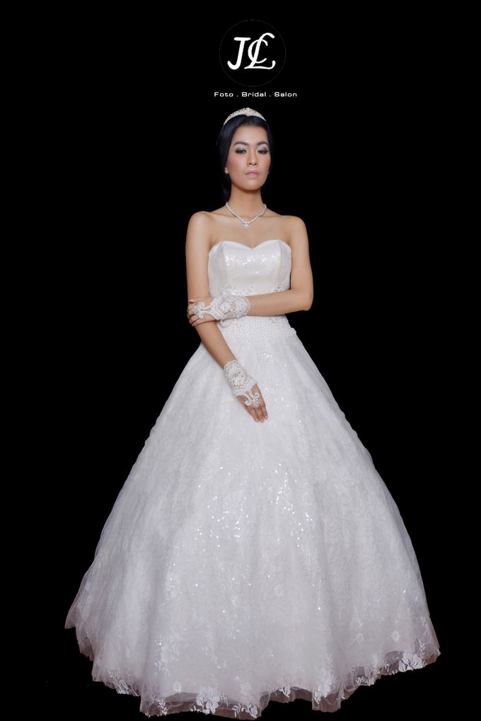 WEDDING GOWN VIII by JCL FOTO BRIDAL SALON - 003 WEDDING GOWN VIII by JCL FOTO BRIDAL SALON - 003