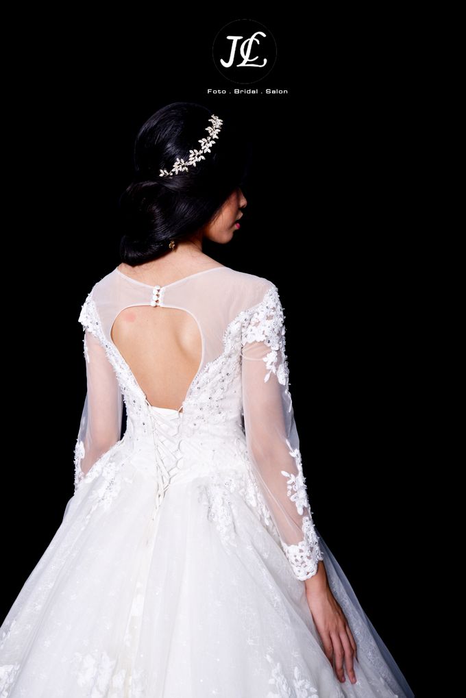 WEDDING GOWN XXIX by JCL FOTO BRIDAL SALON - 004 WEDDING GOWN XXIX by JCL FOTO BRIDAL SALON - 004