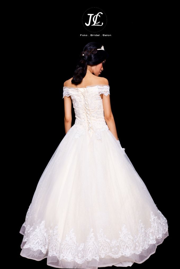 WEDDING GOWN XXX by JCL FOTO BRIDAL SALON - 002 WEDDING GOWN XXX by JCL FOTO BRIDAL SALON - 002