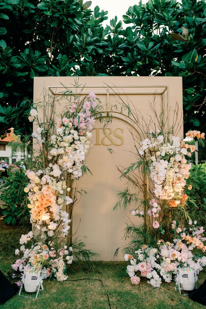 The Wedding of Syakirah & Tantowi by Cloris Decoration - 001 The Wedding of Syakirah & Tantowi by Cloris Decoration - 001