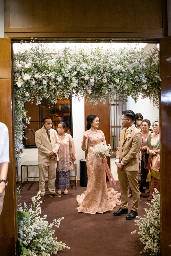 The Wedding of Karina & Juliantara by AT Decoration - 005