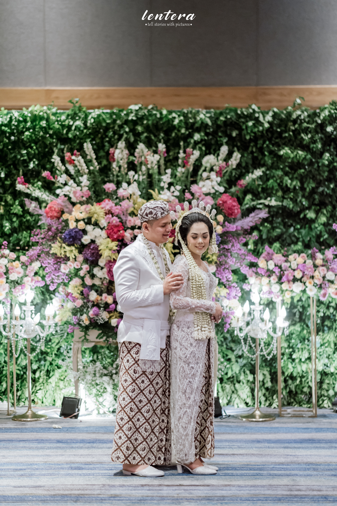 From The Wedding of Vivi & Denafree by redberry wedding - 002