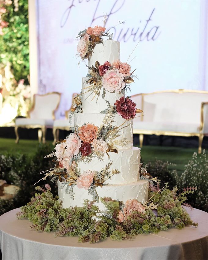 The Wedding of Yosep & Livita by KAIA Cakes & Co. - 001