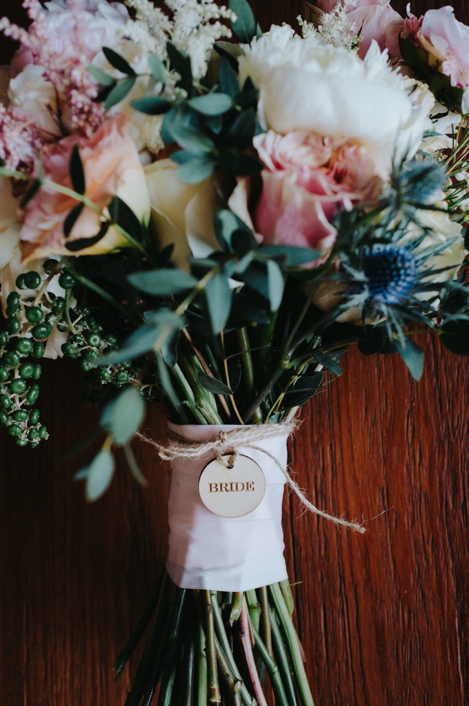 Glamorous Wedding at the Cliff of Uluwatu by Terralogical - 026 Glamorous Wedding at the Cliff of Uluwatu by Terralogical - 026