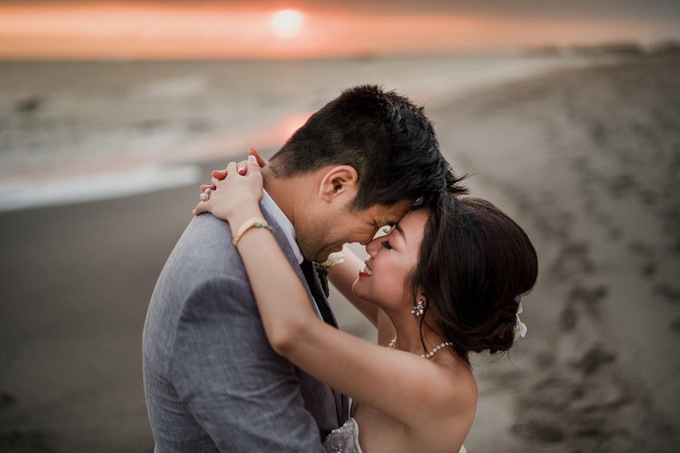 Intimate beach wedding at The Taman Ahimsa by AVAVI BALI WEDDINGS - 002