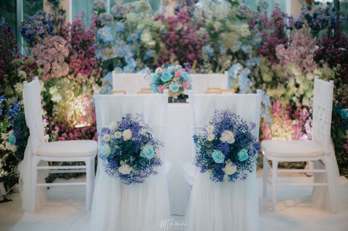 Ayuri & Dheas Wedding Decoration at Gaia Hotel by Valentine Wedding Decoration - 005 Ayuri & Dheas Wedding Decoration at Gaia Hotel by Valentine Wedding Decoration - 005