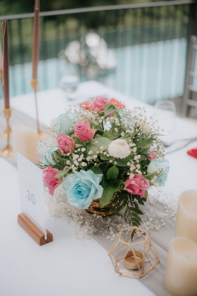 Ayuri & Dheas Wedding Decoration at Gaia Hotel by Valentine Wedding Decoration - 035 Ayuri & Dheas Wedding Decoration at Gaia Hotel by Valentine Wedding Decoration - 035