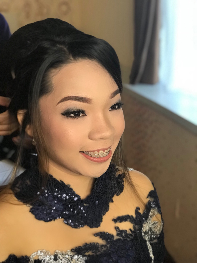 Graduation by AyuAbriyantimakeupartist - 034 Graduation by AyuAbriyantimakeupartist - 034