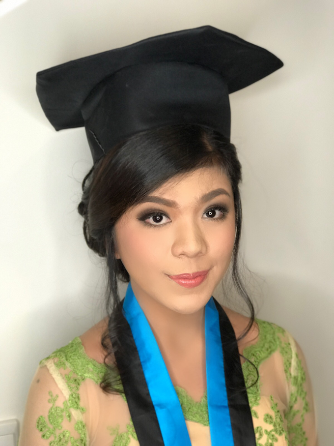 Graduation by AyuAbriyantimakeupartist - 038