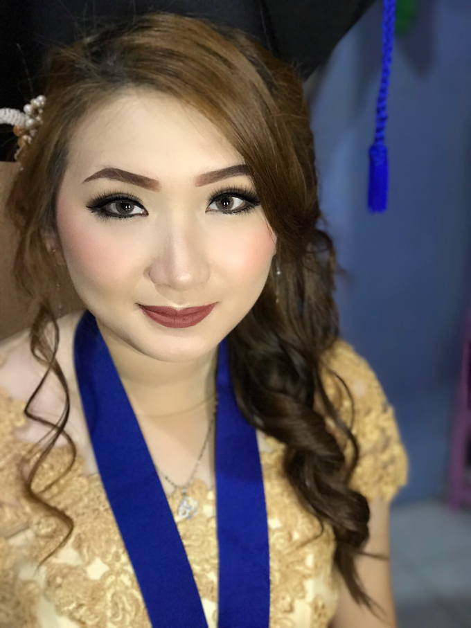 Graduation by AyuAbriyantimakeupartist - 049