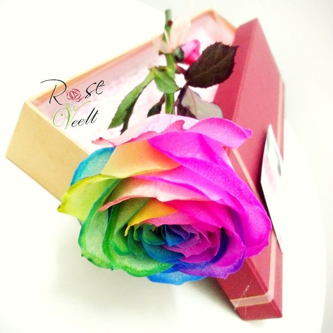 Flower in a Box Arrangement by Roseveelt Florist - 014 Flower in a Box Arrangement by Roseveelt Florist - 014