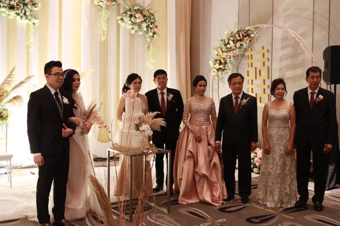 Lounge Jazz wedding band at Double Tree Jakarta by Double V Entertainment by Double V Entertainment - 040 Lounge Jazz wedding band at Double Tree Jakarta by Double V Entertainment by Double V Entertainment - 040