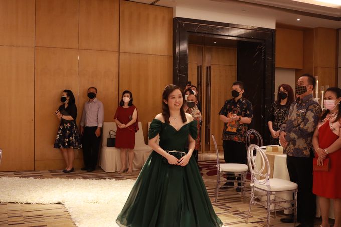MC Wedding intimate at Padang Room Westin Jakarta by Anthony Stevven by Vica Decoration - 012 MC Wedding intimate at Padang Room Westin Jakarta by Anthony Stevven by Vica Decoration - 012