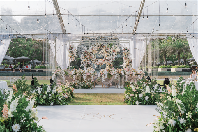 Niko & Melissa Wedding Decoration at Apurva Kempinski by Valentine Wedding Decoration - 012 Niko & Melissa Wedding Decoration at Apurva Kempinski by Valentine Wedding Decoration - 012