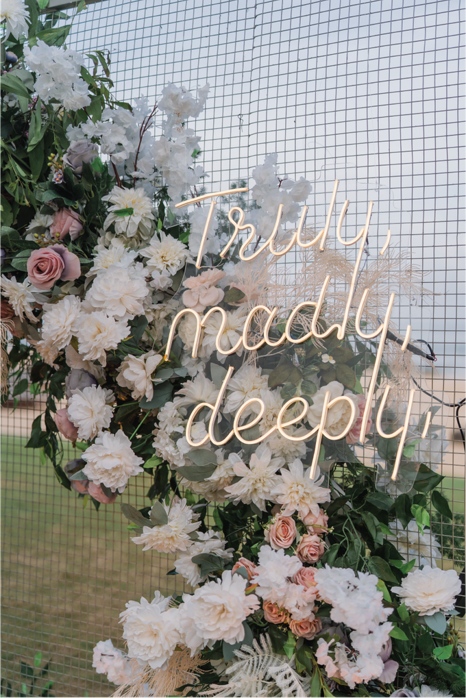 Niko & Melissa Wedding Decoration at Apurva Kempinski by Valentine Wedding Decoration - 006 Niko & Melissa Wedding Decoration at Apurva Kempinski by Valentine Wedding Decoration - 006