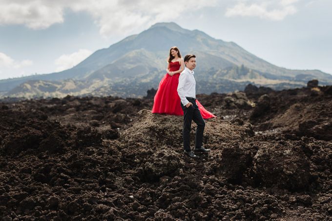 Red dress engagement bali by Maxtu Photography - 020 Red dress engagement bali by Maxtu Photography - 020