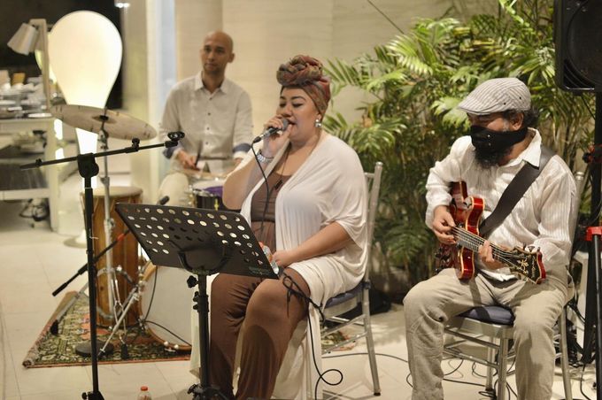 Adrian & Celine Wedding by BALI LIVE ENTERTAINMENT - 022 Adrian & Celine Wedding by BALI LIVE ENTERTAINMENT - 022