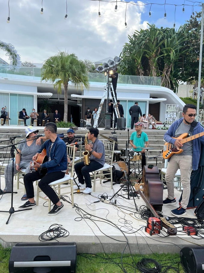 Allan & Gaby wedding, Iraga Band feat Bali Bossa by BALI LIVE ENTERTAINMENT - 010 Allan & Gaby wedding, Iraga Band feat Bali Bossa by BALI LIVE ENTERTAINMENT - 010