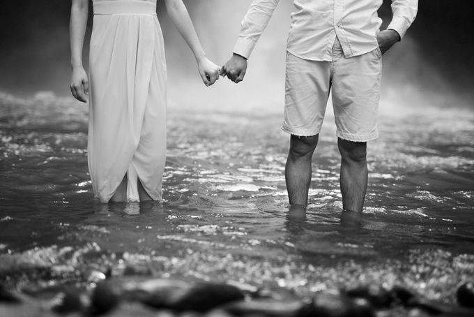 Blangsinga Engagement in Bali by Maxtu Photography - 015 Blangsinga Engagement in Bali by Maxtu Photography - 015