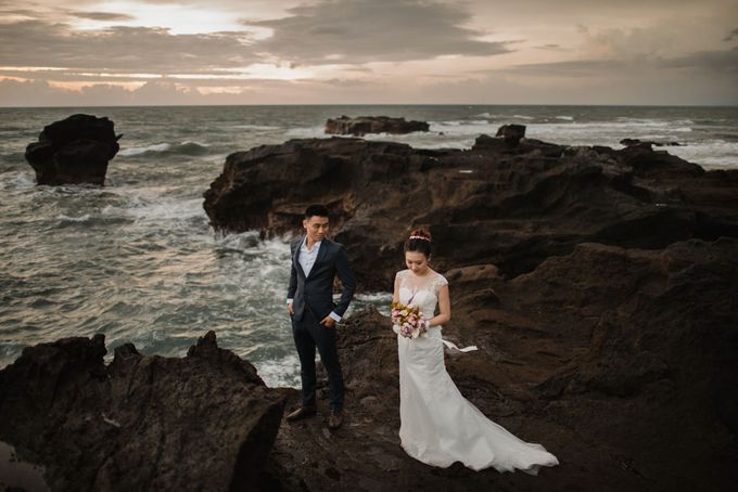 Foto pertunangan di tegenungan bali by Maxtu Photography - 047 Foto pertunangan di tegenungan bali by Maxtu Photography - 047