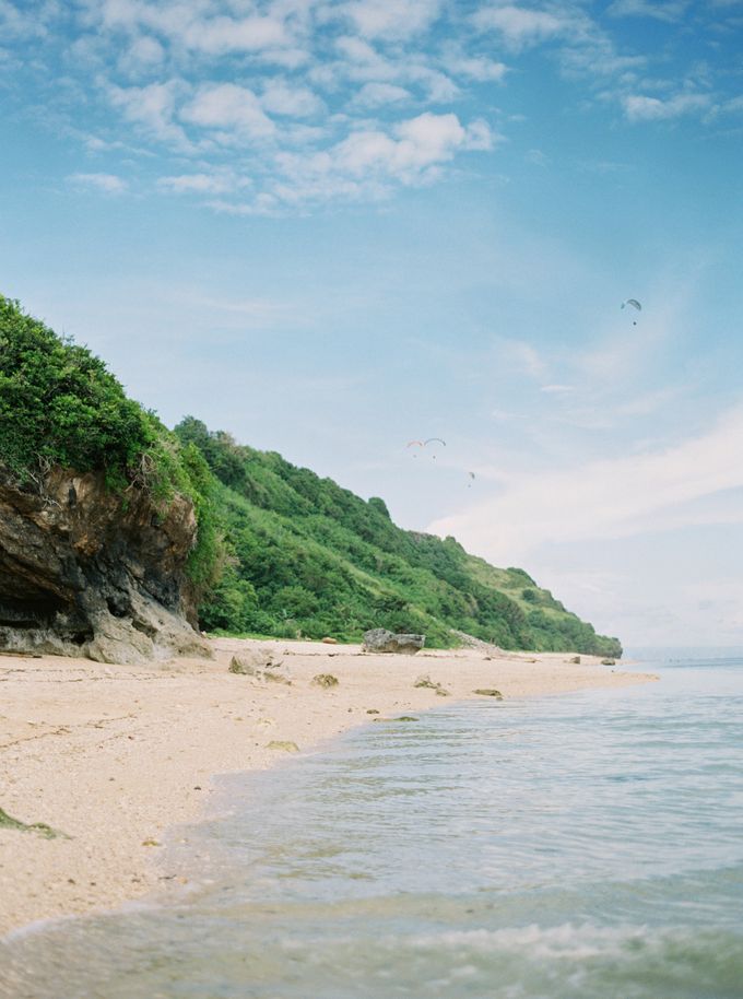 Bali beach wedding inspiration by NOMA Jewelry & Accessories - 003 Bali beach wedding inspiration by NOMA Jewelry & Accessories - 003
