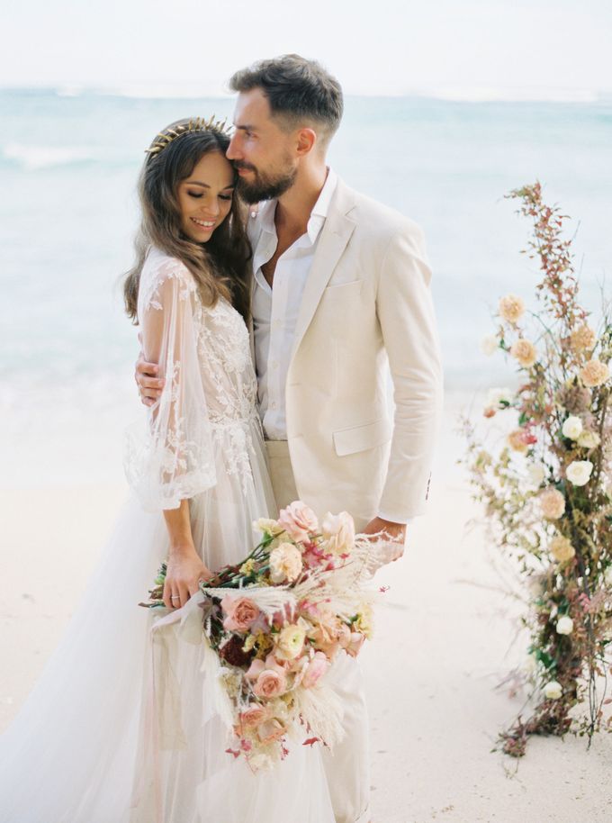 Bali beach wedding inspiration by NOMA Jewelry & Accessories - 016