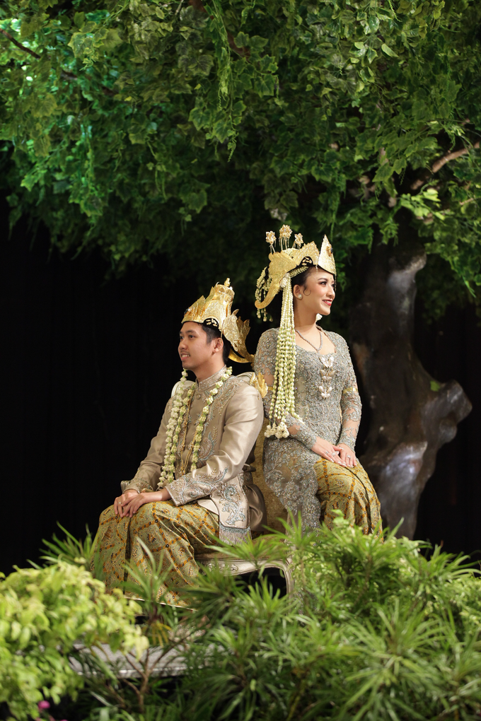 Rian & Astri adat Sunda Sumedangan by Verakebaya - 012